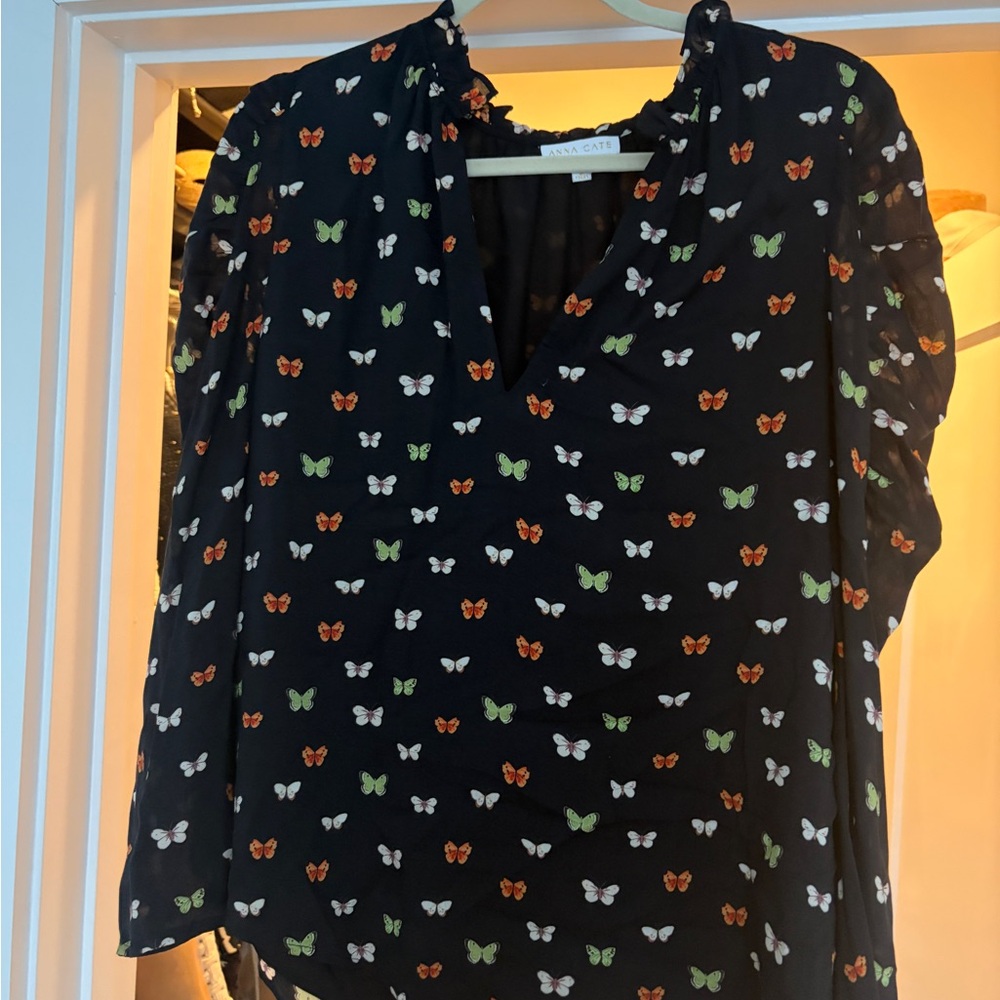 Anna Cate Butterfly Top